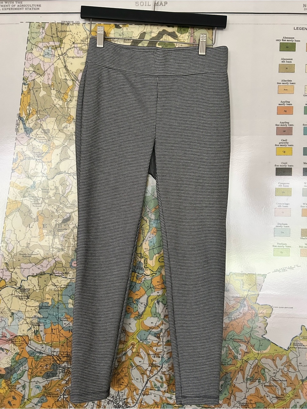 LOFT Houndstooth Stretch Ponte Leggings Black/White Petite S